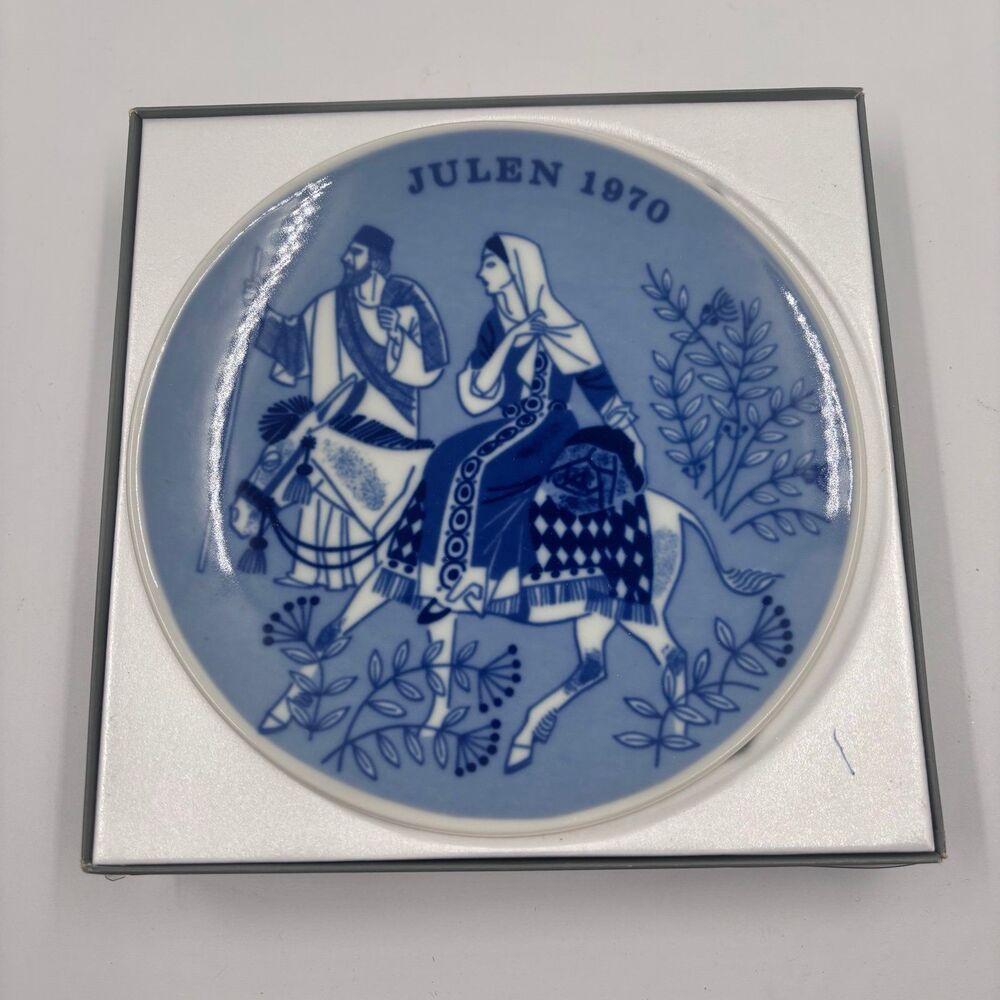 Vintage 1970 Porsgrund Norway Christmas Plate "On the Road to Bethlehem" 7"
